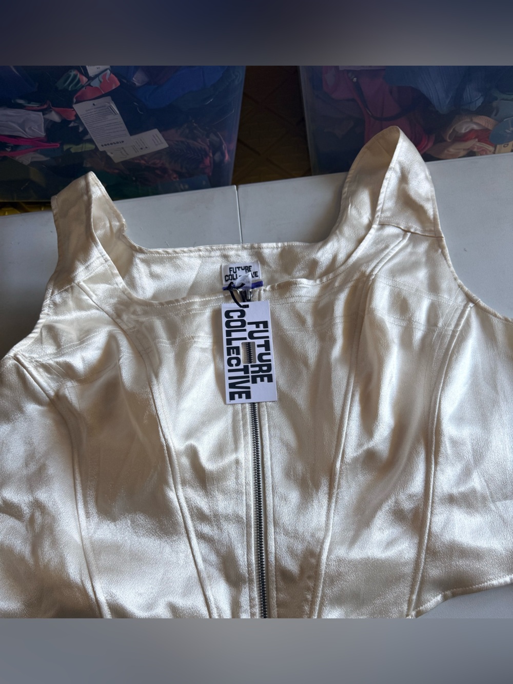 FUTURE COLLECTIVE Kahlana Barfield Satin Cream Zip-Up Corset.
Size 24W/26W - Picture 11 of 15